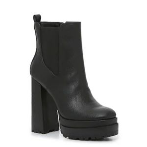 Brand new Jlo boots, never been worn, however it does not come with box